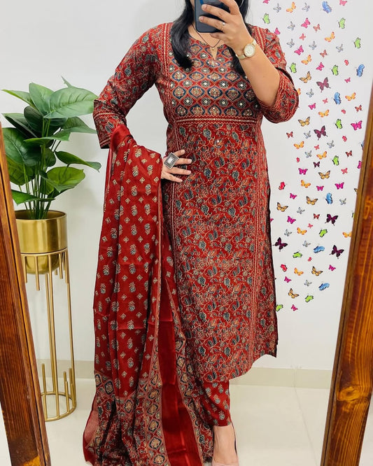 New Floral Kurti With Pant And Dupatta Set